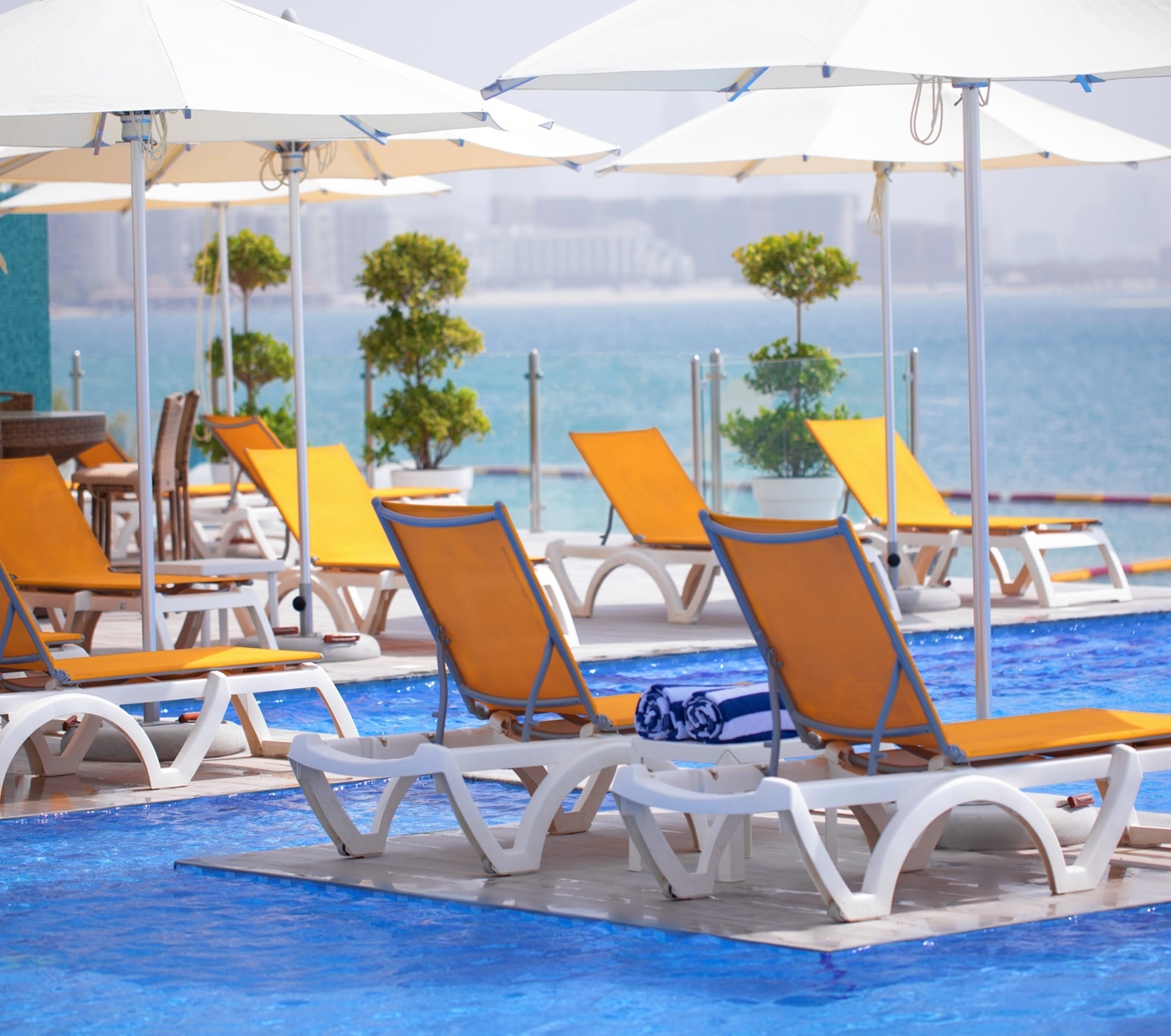 CCentralResortthepalmmojitopoolbar