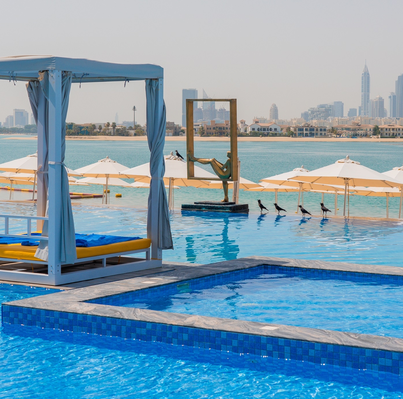 CCentralResortthepalmmojitopoolbar