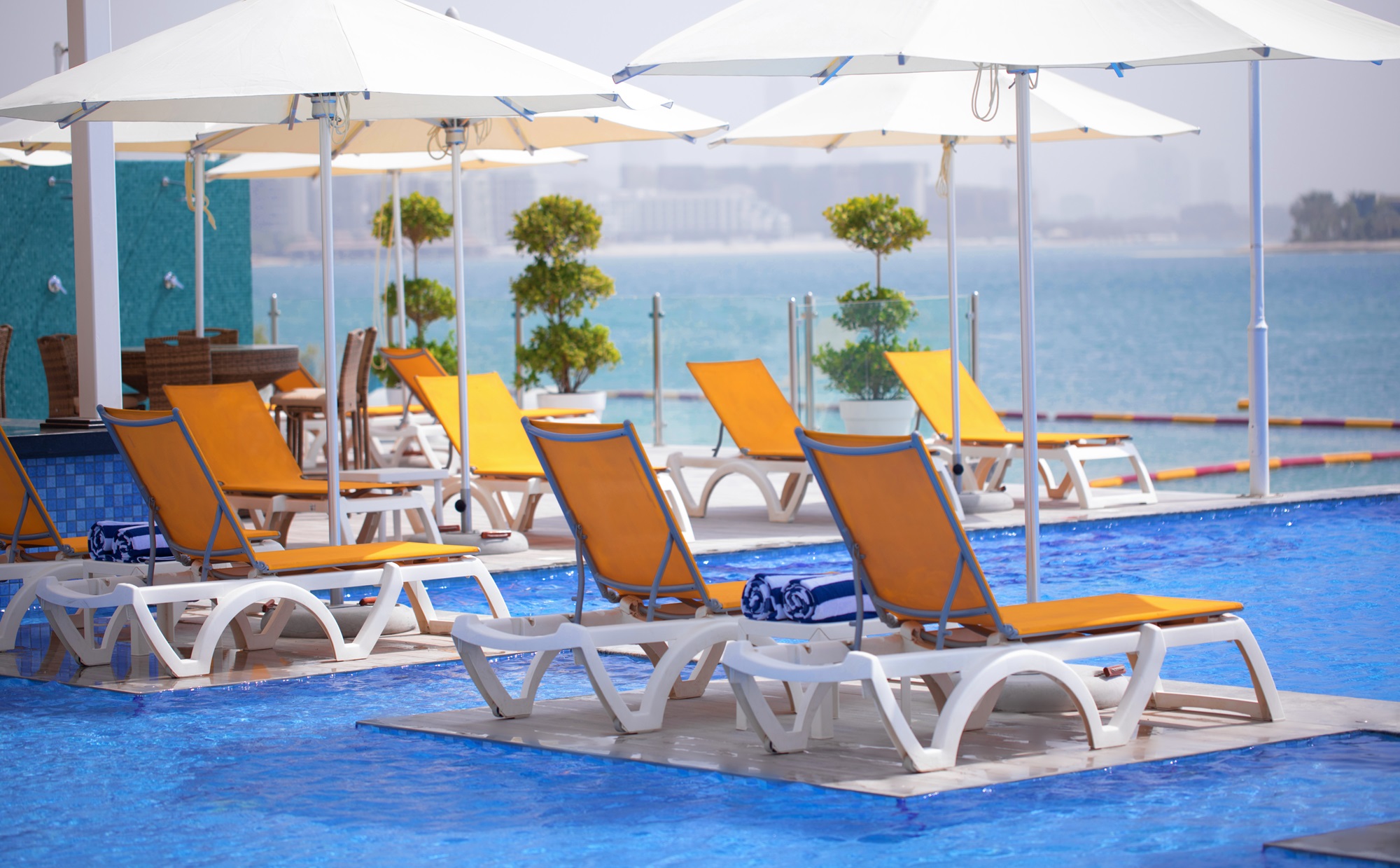 CCentralResortthepalmmojitopoolbar