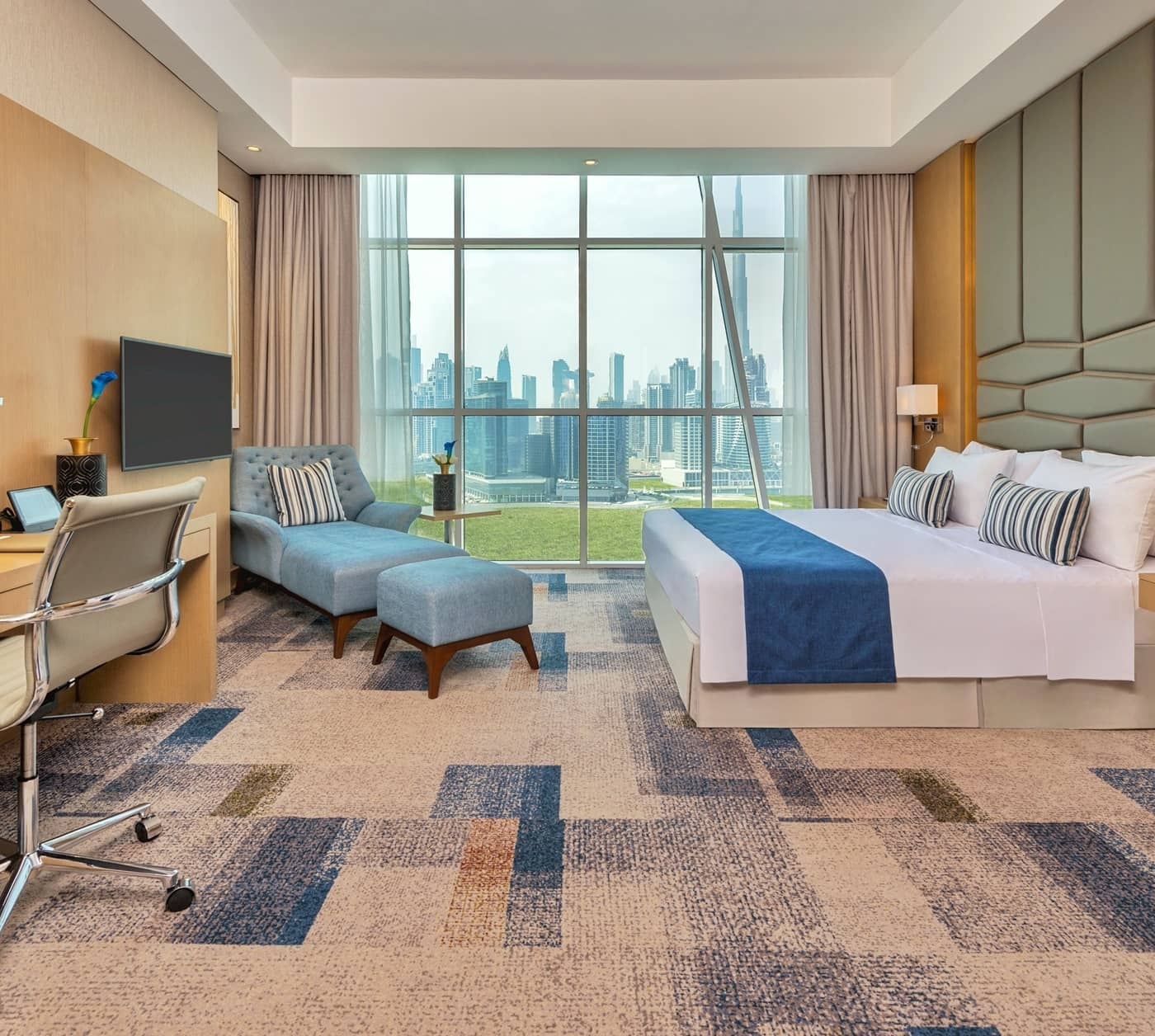 Canal Central Hotel Business BayBedroom Suite