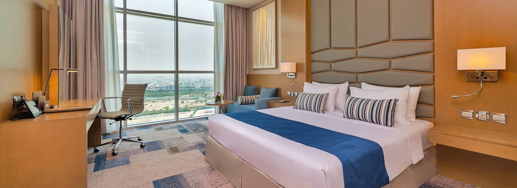 CanalCentralhotelbusinessbaySuperiorroomcityview