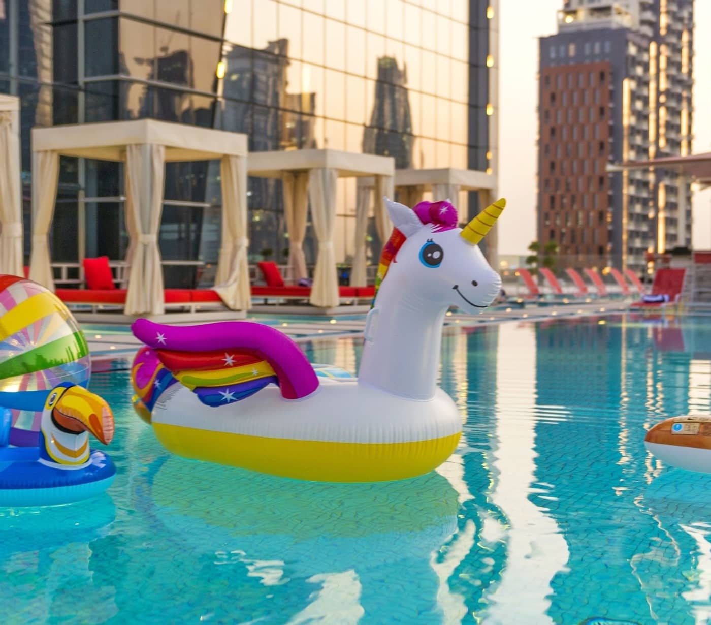 CanalCentralhotelbusinessbayrpool