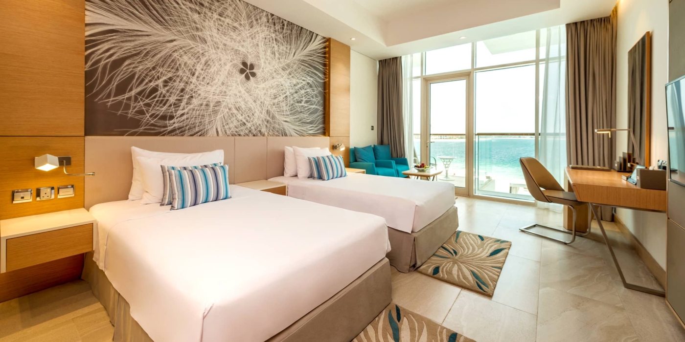 RoyalCentralHotelPremiumRoomwithSeaView