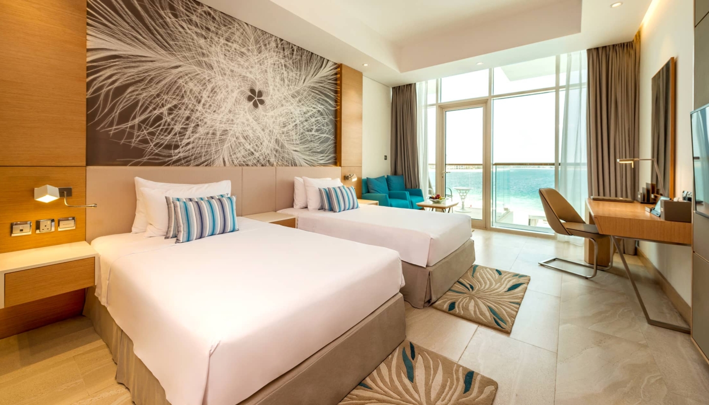 RoyalCentralHotelPremiumRoomwithSeaView