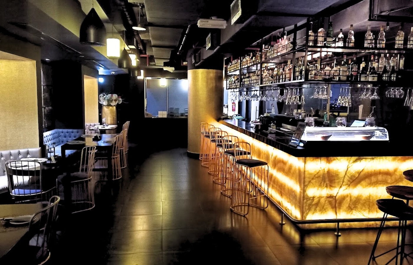 RoyalCentralHotelandResortDubaichoibar